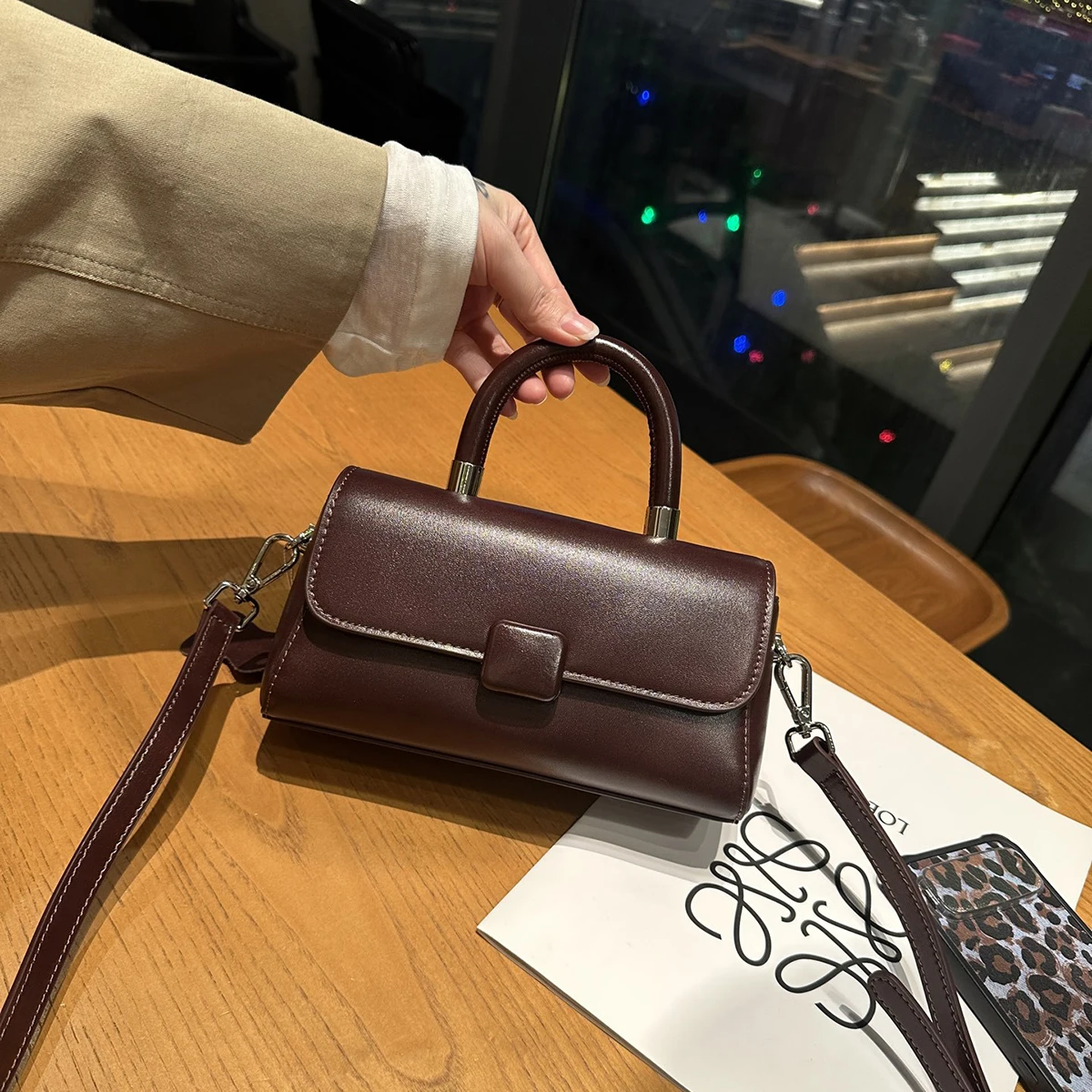 Genuine Leather Women's Handbag 2026 New Senior Sense Niche Design Fashion Versatile Shoulder Bag Women's Crossbody Bag