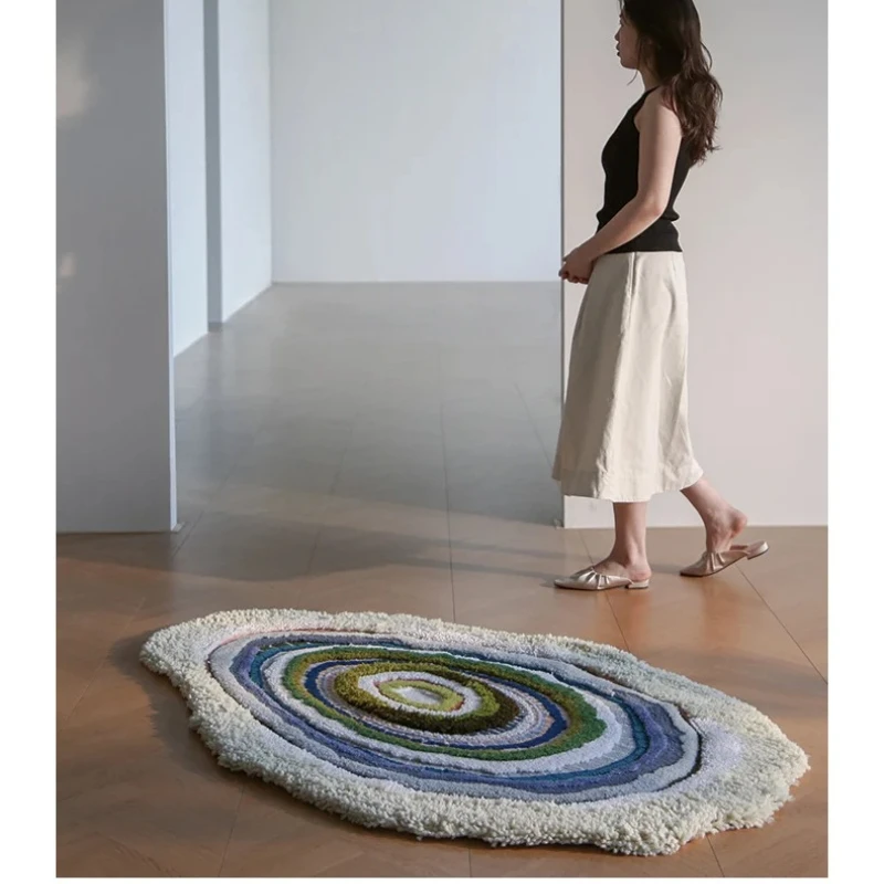 Appearance and comfort coexist | Handmade irregular bedside carpet high-end retro bedroom
