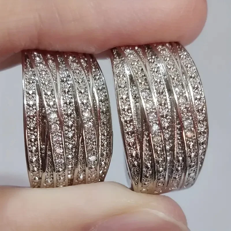 2026 New High End European and American Design Ear Buckle, Niche Personality Inlaid Zircon Fashion Jewelry Accessories