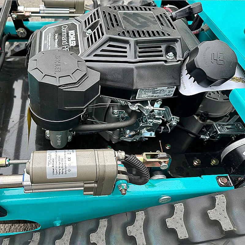 Hot Selling Tracked Robot Lawn Mower Self-propelled Garden zero Rotation Remote Control Lawn Mower with Rubber Tracks