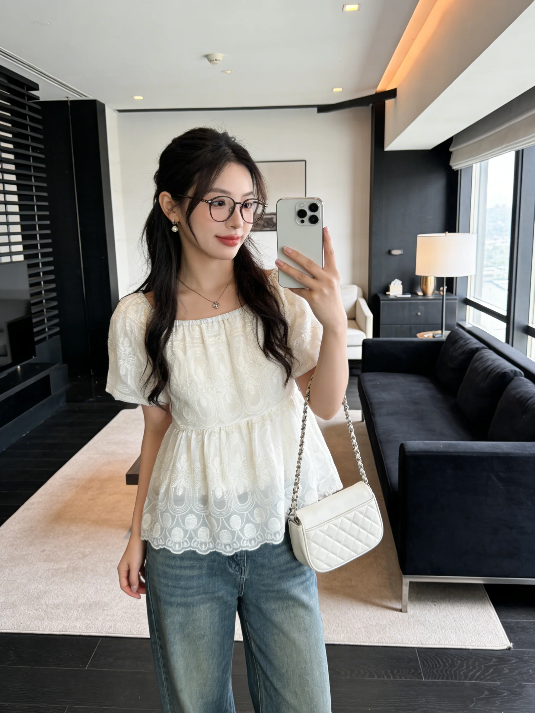 

Elegant Embroidered Bubble Sleeve Shirt Loose Fit Summer Fashion Korean Style Women's Top Breathable Short Sleeve round Neck