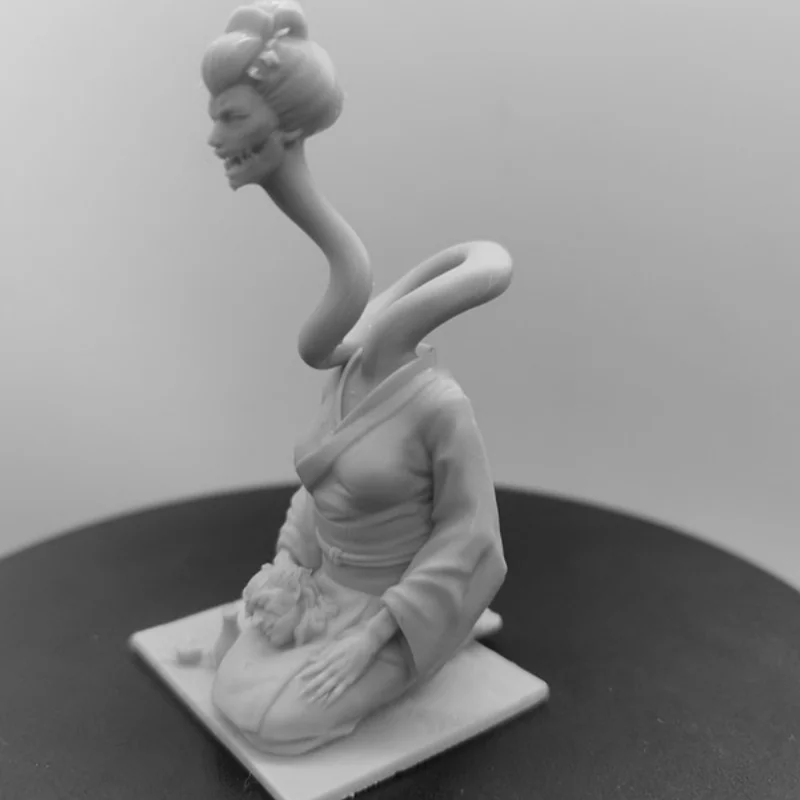 Японский монстр из смолы, модель комплекта, масштаб 1/24, неокрашенные игрушки в разобранном виде