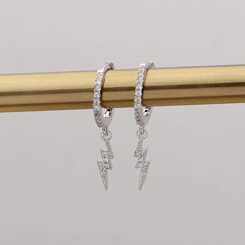 1 Paar hochwertige Silberohrringe der Serie 925 aus Sterlingsilber, luxuriöse Creolen, CZ-Ohrringe, Modeschmuck – Detail 10
