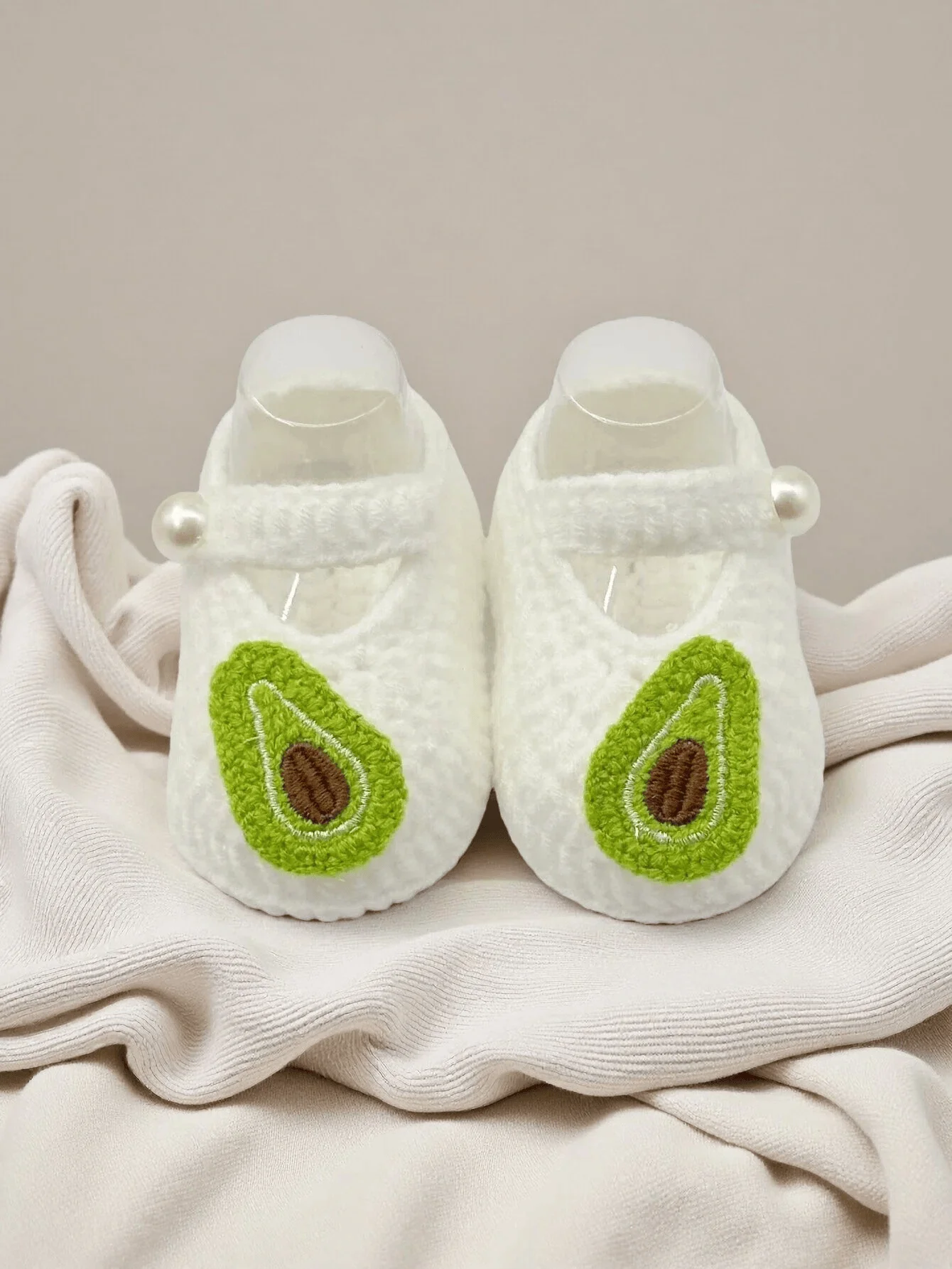1 Pair Crochet Baby Booties With Kiwi Pattern Embellishment and Pearl Button, White, Newborn Shoes