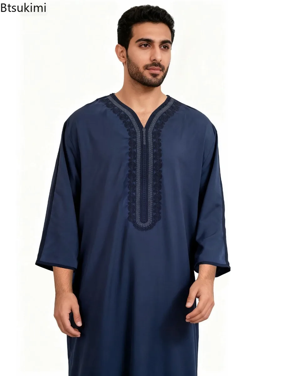 Middle East Muslim Robe Men's Embroidered Side Pocket Casual Abaya Ethnic Style Loose Robes Arab Islamic Clothing Men Solid Gown