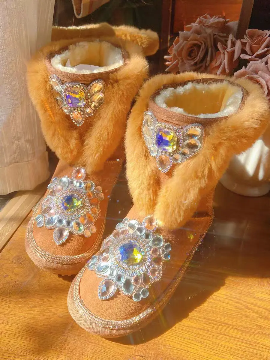 

Luxurious rhinestone mid-calf fur one-piece snow boots, large-sized women's thickened anti-slip cotton shoes 35-40