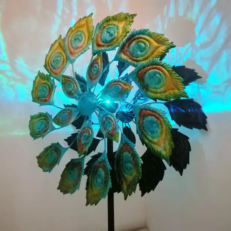 Peacock Wind Spinner Rotating Metal Pinwheel Colorful Paintings Lawn Ornament European Style Yard Art Garden Decor Windmill