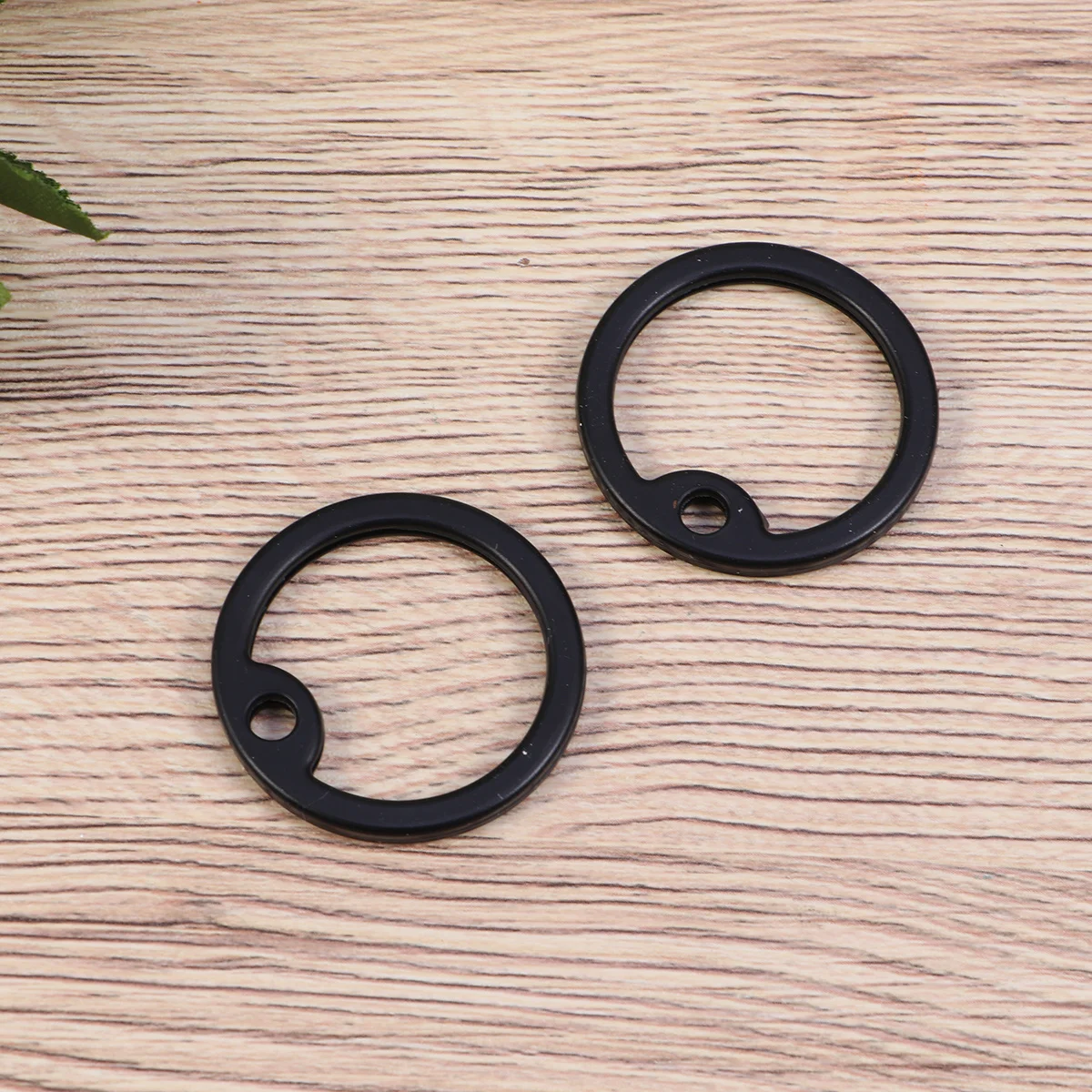 

2Pcs Silicone Military Silencers Black Noise Reducing Protective Covers for Standard Dog Tags Tag Silencers