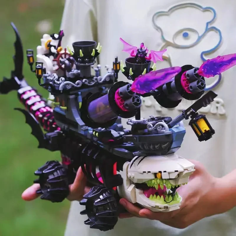 

Новинка 2026 года: Конструктор «Корабль-убийца» из серии «Фэнтези» — Модель-игрушка из строительных блоков и фигурок. Подарок на День рождения и Новый год.