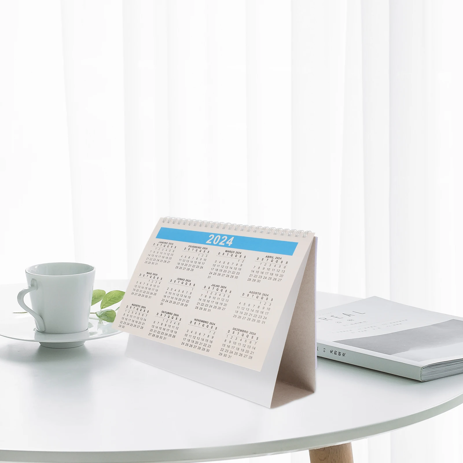 

2024 Brazilian Holiday Desk Calendar Portuguese R om Office Decor Clear Prints Tearable Pages Premium Material Gift