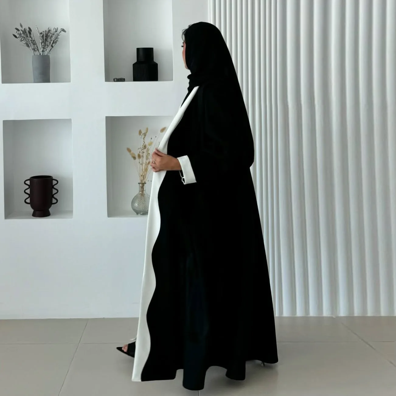 Femmes musulmanes arabe dubaï noir blanc mode femmes vêtements Cardigan Robe moyen-orient ABaya Robe