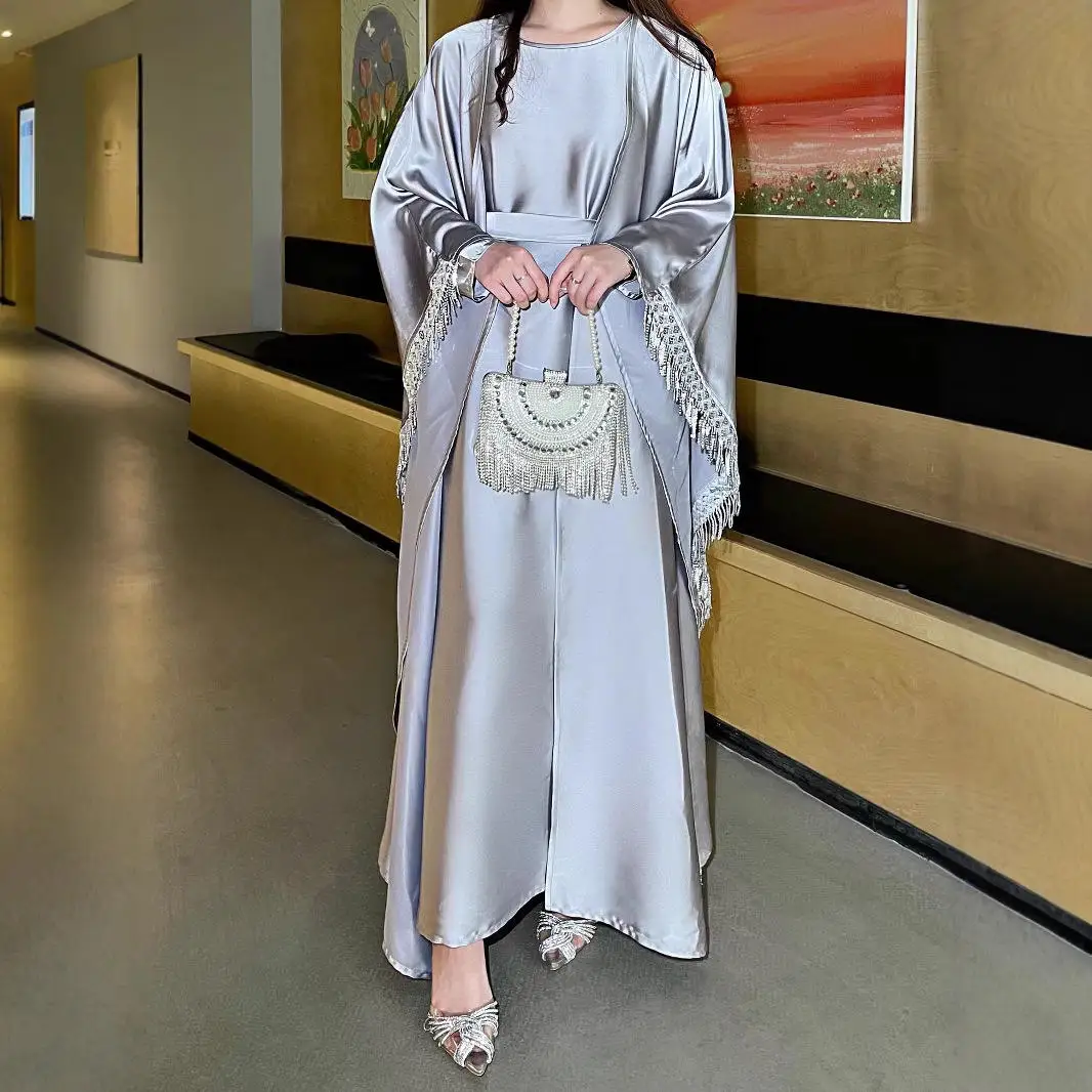 

Оптовая продажа OEM скромный комплект свадебного платья Дубай Ид для женщин мусульманская Абая и майка на осенний и весенний сезон