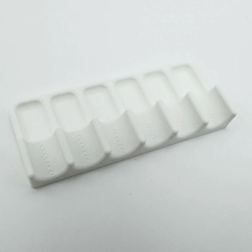 

3D-печатный пластиковый держатель для кистей: легкий, прочный, компактный, экономит место, с поддоном для сбора капель