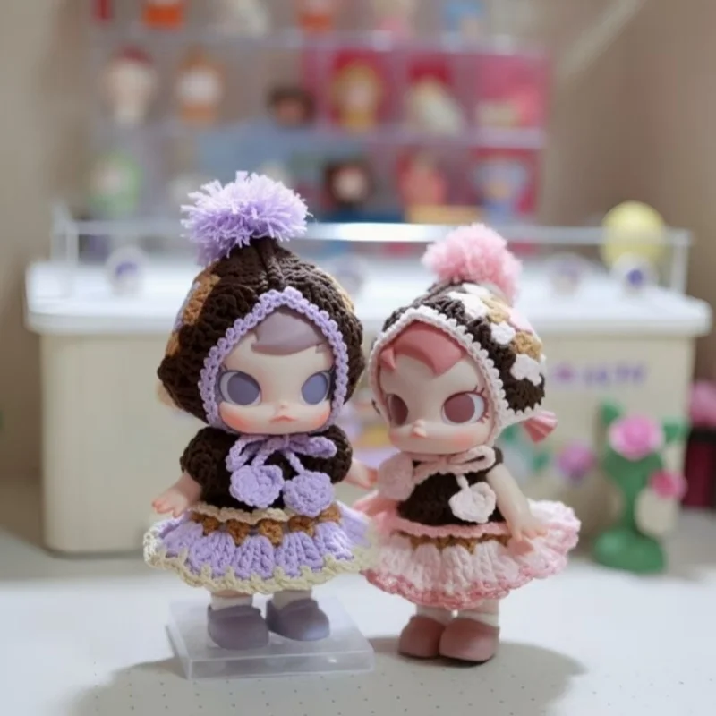 

POP MART Baby Molly Winter Fit Check Series Mystery Box Genuine Blind Box Guess Toys Bag Ornament Figurines Home Decor Desktop