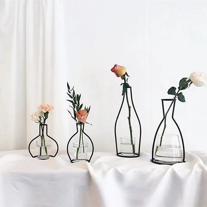 Retro Flowers Vase Table Iron Line Pot Ornament Metal Plant Holder Nordic Styles Home Flower Vase Garden Decorations Wedding