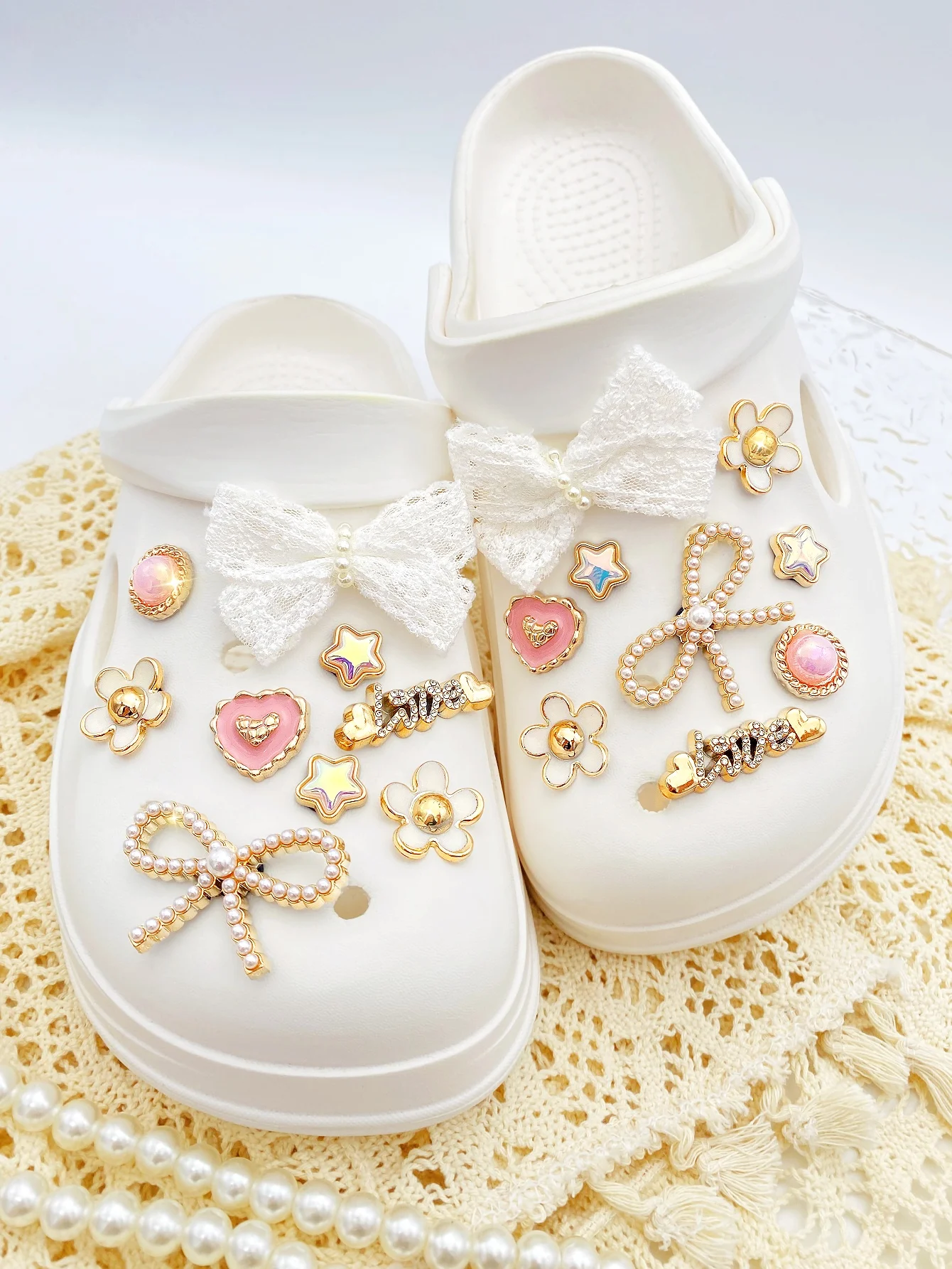 18 pieces of white ABS pearl bow, pink round ABS pearl, love, white flowers, pentacle, letter love button DIY decoration, suitab