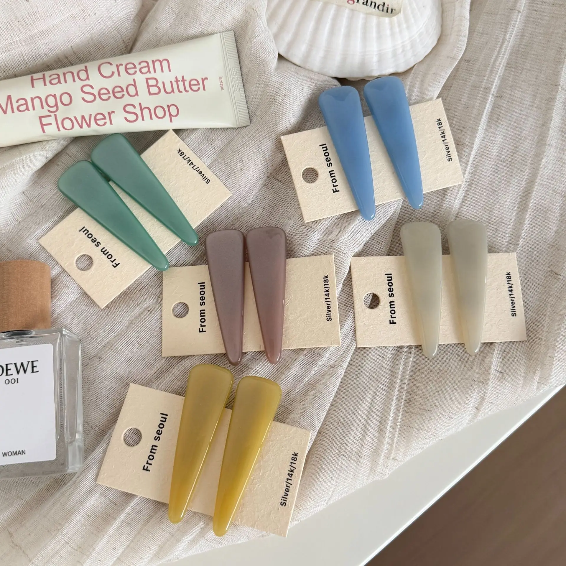 Cat Eye Jelly Geometric Bangs Clip Korean Style Pastel White Blue Brown Simple Chic for Women and Girls Daily Hair Accessory