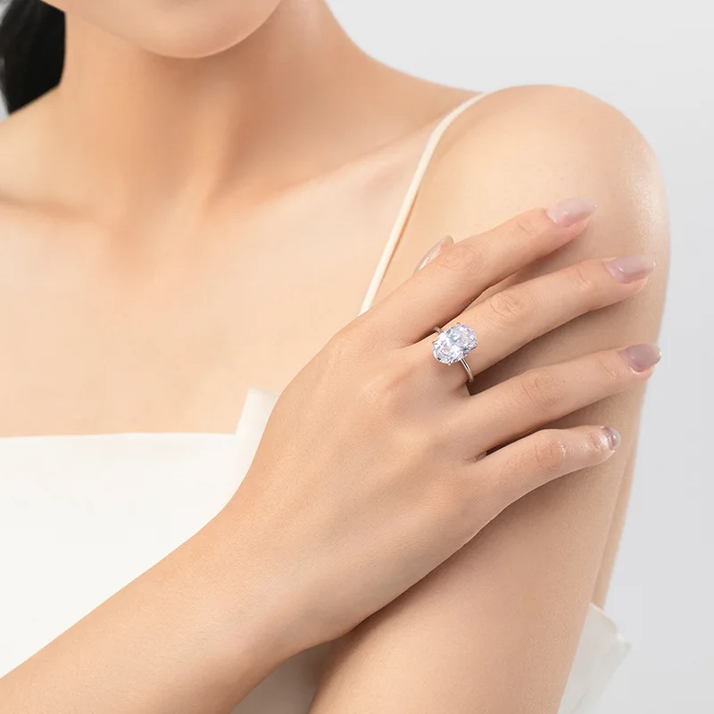 Wunderschöner, glänzender, schlichter Verlobungsring mit ovalen Zirkonia-Steinen (1-8 Karat) für Damen, ideal für Jahrestage und Partys, luxuriöser Schmuck von hoher Qualität. – Detail 2
