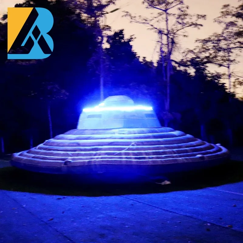 Op maat gemaakt hemels themafeest groot opblaasbaar UFO-ontwerp voor evenementendecoratiespeelgoed