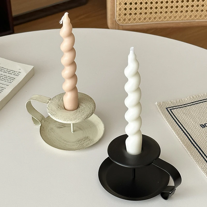 

Cutelife Nordic Black Metal Table Candle Holder Living Room Christmas Decoration Candle Holder Wedding Kitchen Retro Candlestick