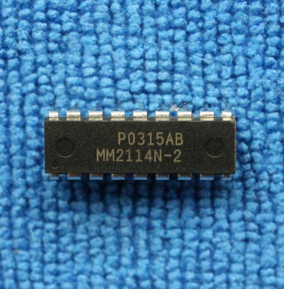 1PCS  MM2114N-2 DIP-18