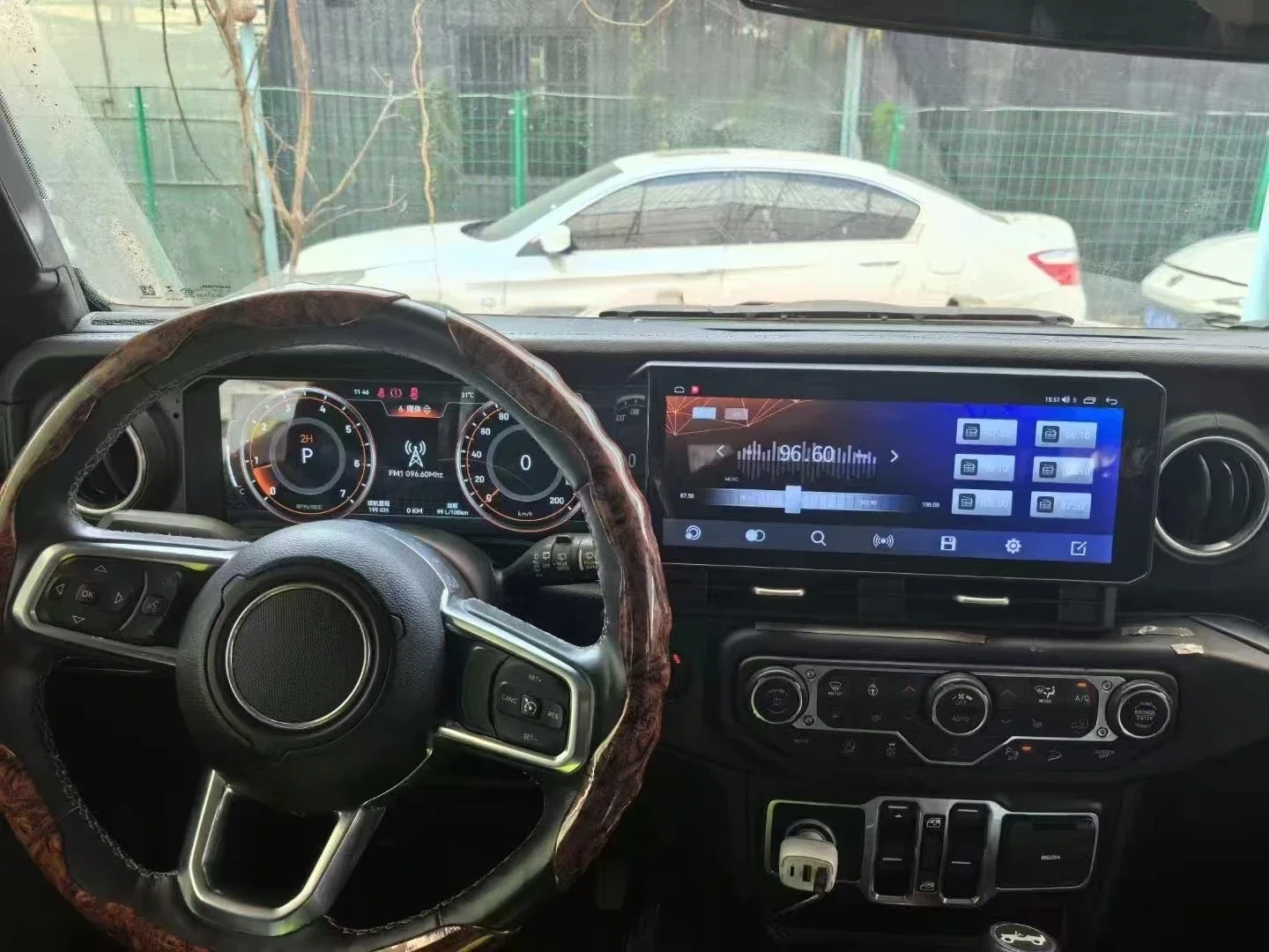 Lettore DVD per auto Android Auto Carplay a doppio schermo da 12,3 pollici per Jeep Wrangler JL 2018-2023 Unità principale per autoradio