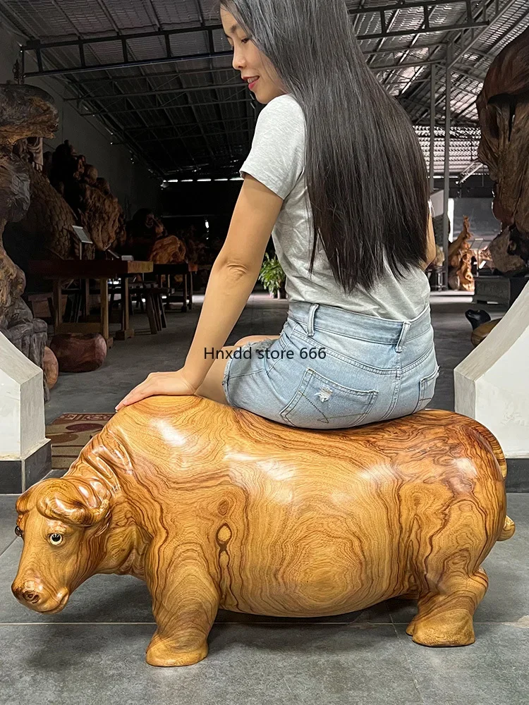 cute pet Taurus mount solid wood leisure business shoe changing stool