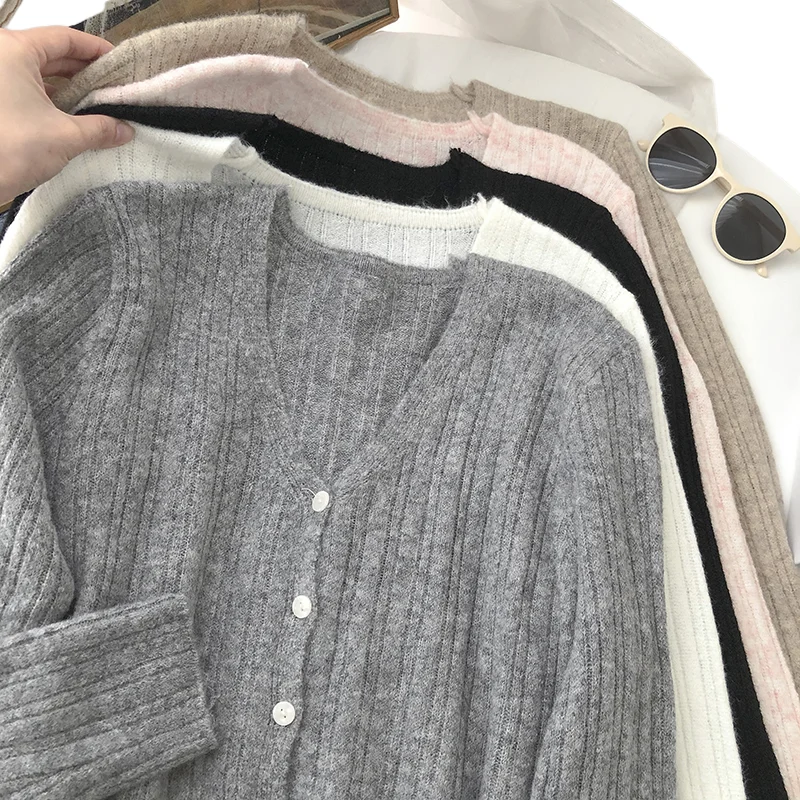 

V-neck Single Breasted Sweater Women's Autumn Korean Retro Long Sleeved Short Knitted Cardigan Solid Loose All-Matched Top