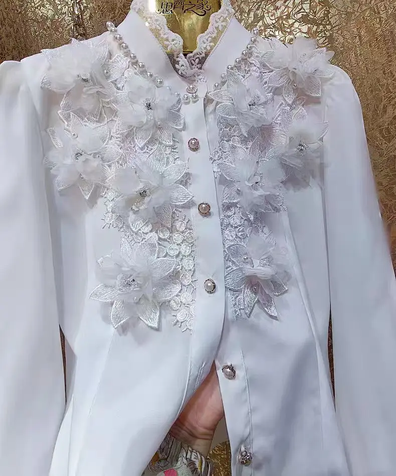 Camisas De Mujer Frauen Perlen Blumen Shirts und Blusen Für Frauen 2025, Herbst Langarm Einreiher Weiß Tops Blusas