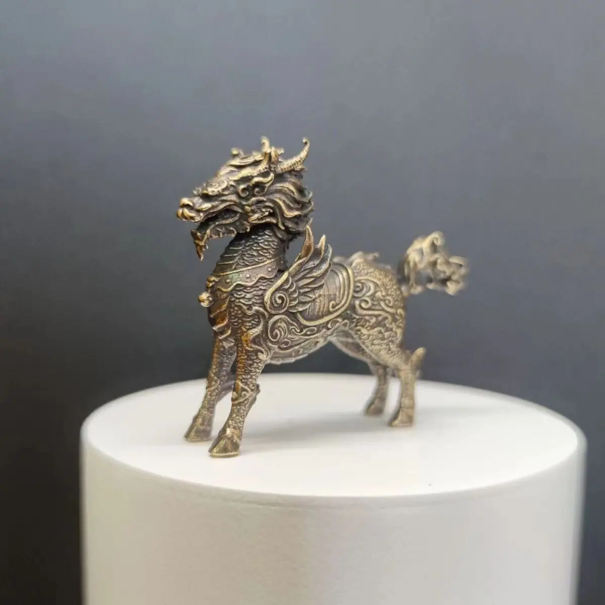 Chinese Old Brass Copper Statue Hand Carved kylin ,Antique handicraft ornaments