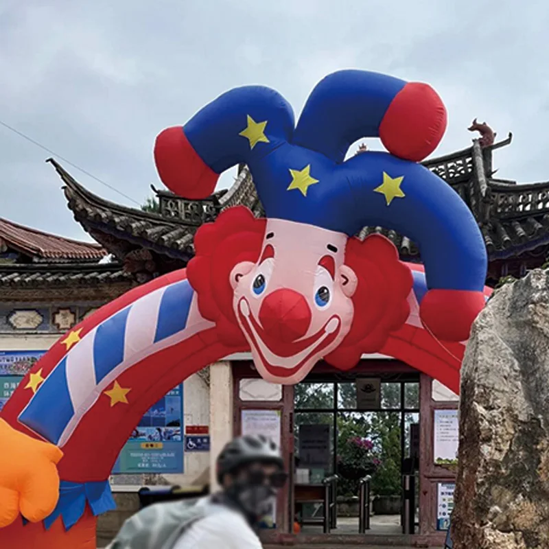 Aufblasbarer Clownbogen mit Gebläse, quadratische Event-Dekorationsstütze für Einkaufszentren im Freien für das Weihnachtsfest