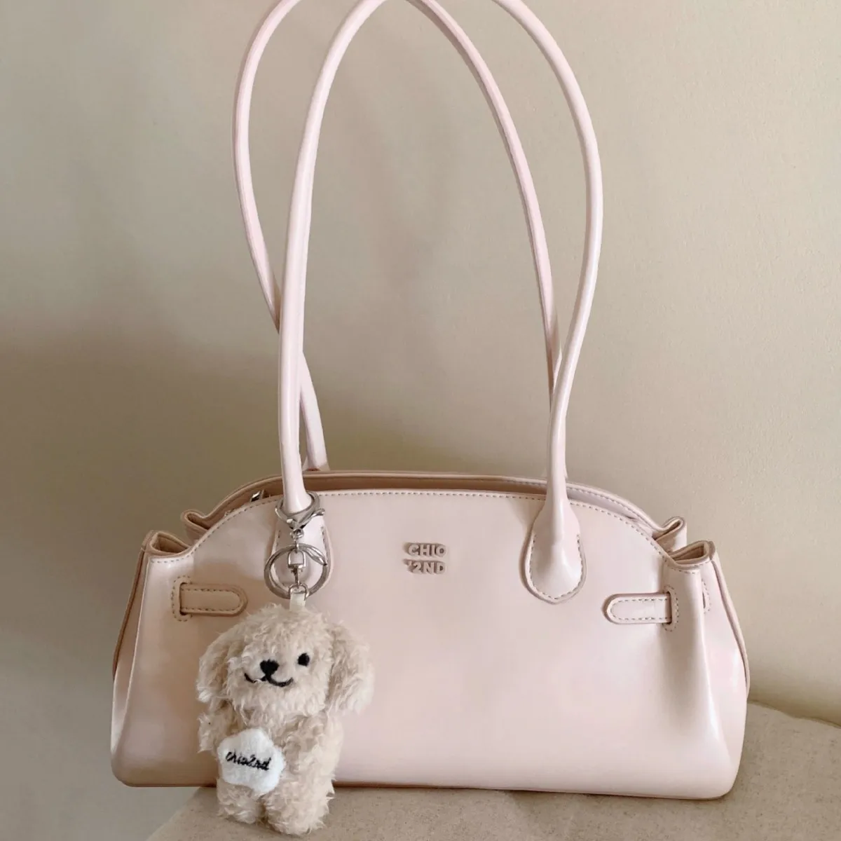 

White peach love language armpit bag women's 2025 new niche high-end portable shoulder bag