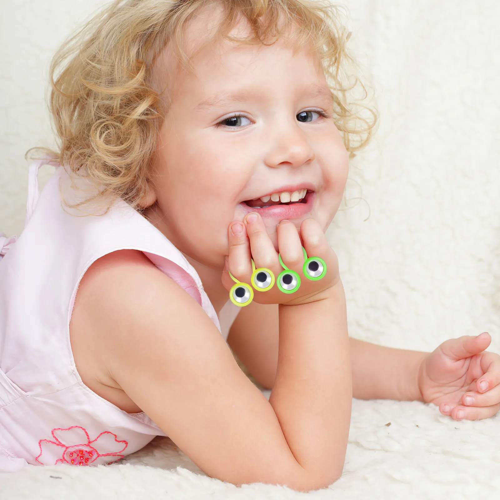 

30Pcs Eyeball Finger Rings Big Eyes Educational Puppets for Kids Creative Learning Fun Party Favors Gifts Eyeball Ring