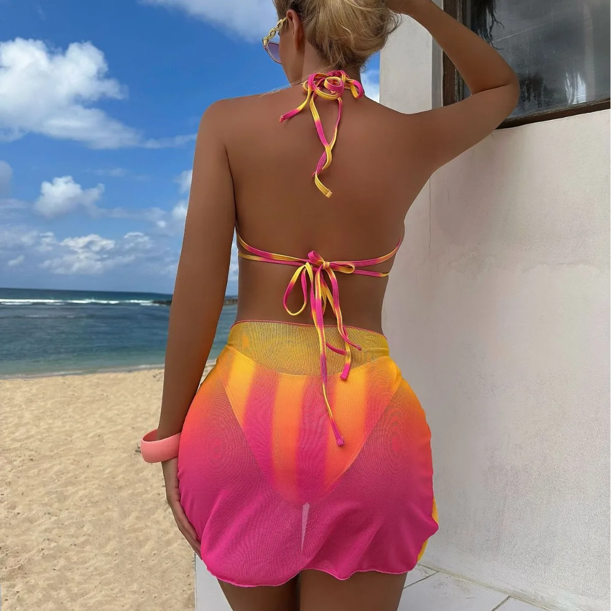2025 خطوط أوروبية وأمريكية جديدة تغيير تدريجي تنورة شبكية الحب ثلاث قطع ملابس السباحة بيكيني بيكيني