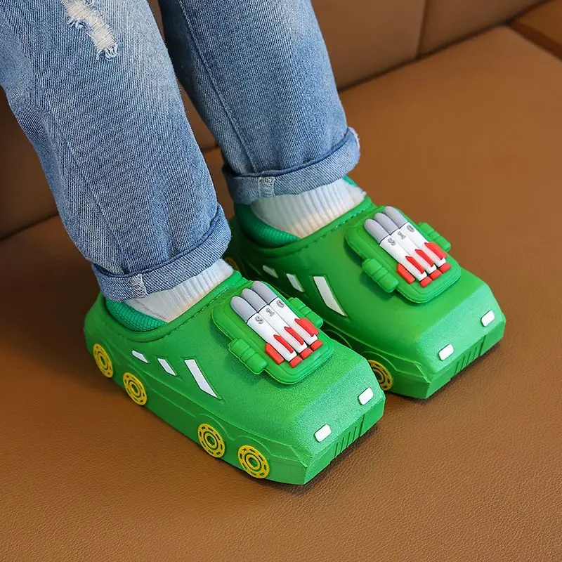 Winter 2026 New Boys Slippers Warm Cotton Indoor Non Slip Home Shoes Parent Child Matching Design Kids House Slippers Hot Sale