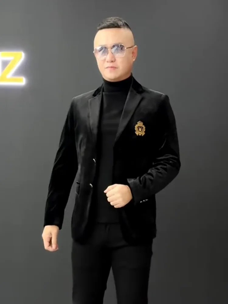 

Новый весенний мужской костюм из вельвета: повседневный, комфортный, модный, деловой, приталенный, с длинными рукавами, на пуговицах