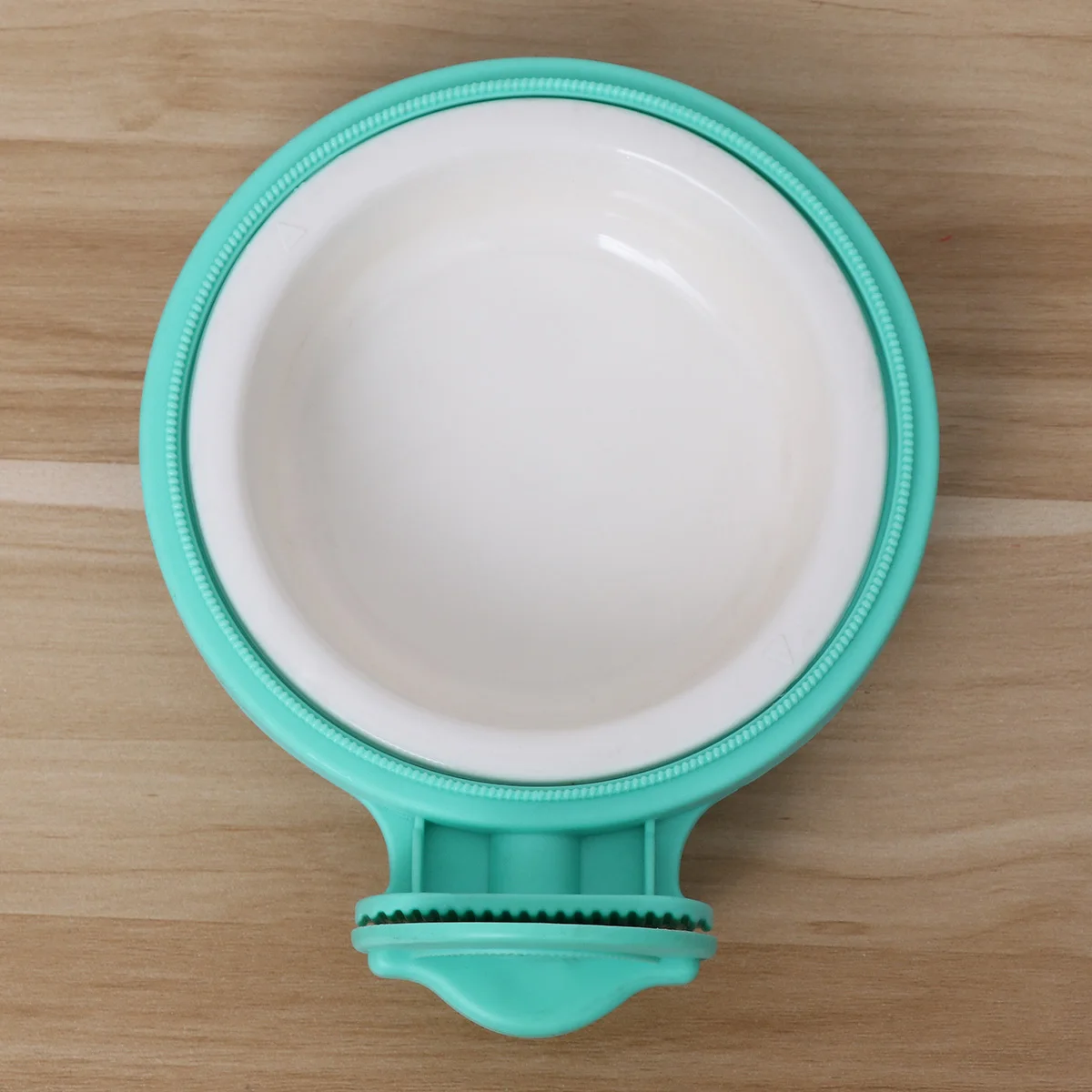 

Hanging Pet Bowl Premium PP Material Detachable Cage Mounted Water Food Feeder Bowl for Dogs Cats Pet Cage Bowls