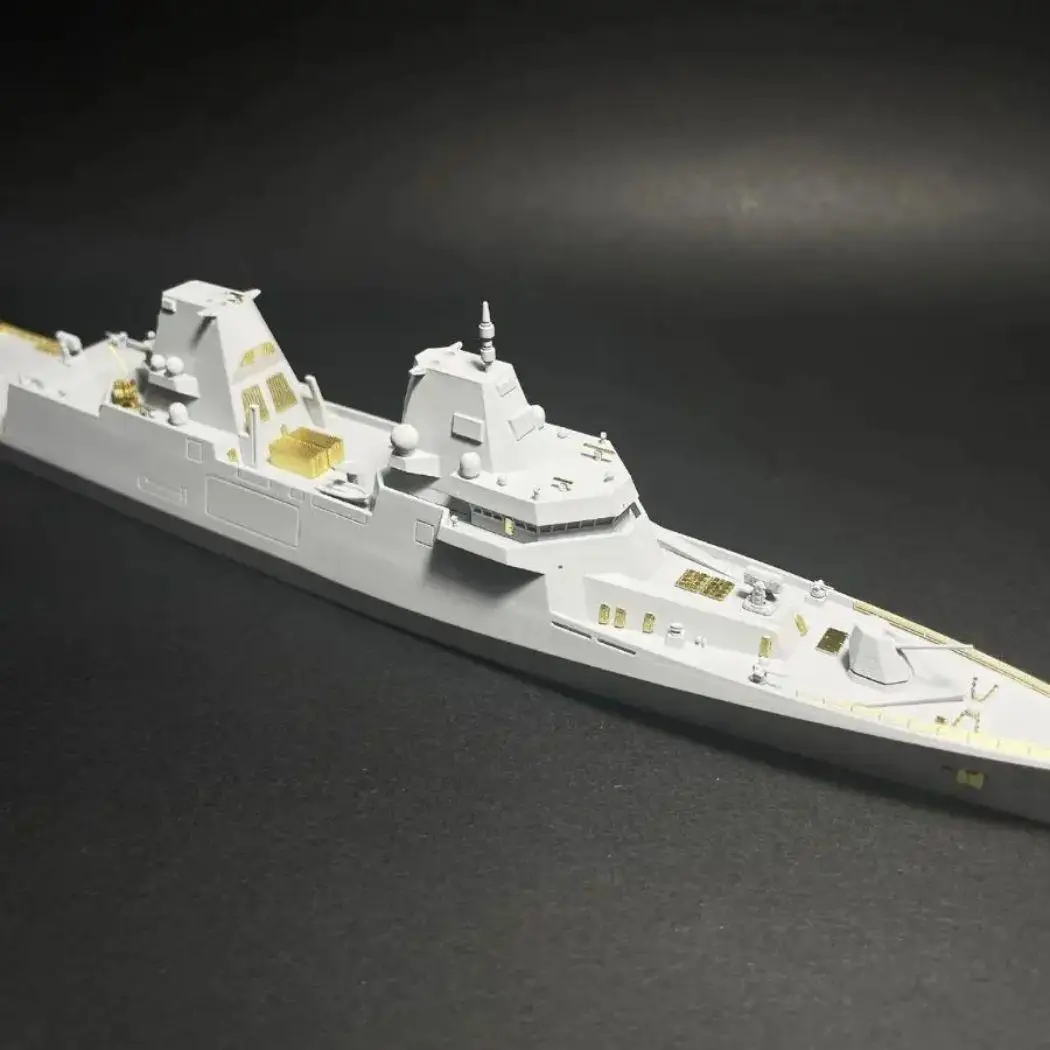 نموذج S120 1/700 حاملة الطائرات البحرية الإيطالية Giuseppe Garibaldi C551 نموذج EVModel