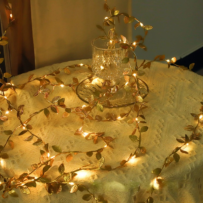 ادى اوراق ذهبية ضوء خرافية ، بطارية إكليل الشارع ، زخرفة عيد الميلاد ، غرفة نوم في الهواء الطلق ، حفل زفاف ، حديقة ، ديكور العام الجديد