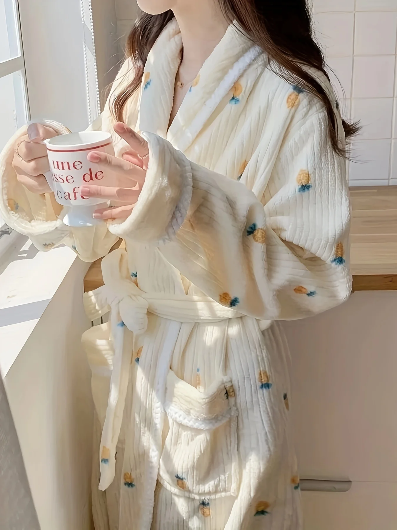 

New Women's Pajamas Autumn Winter Fleece Thickened Flannel Sexy Cute Long Robe