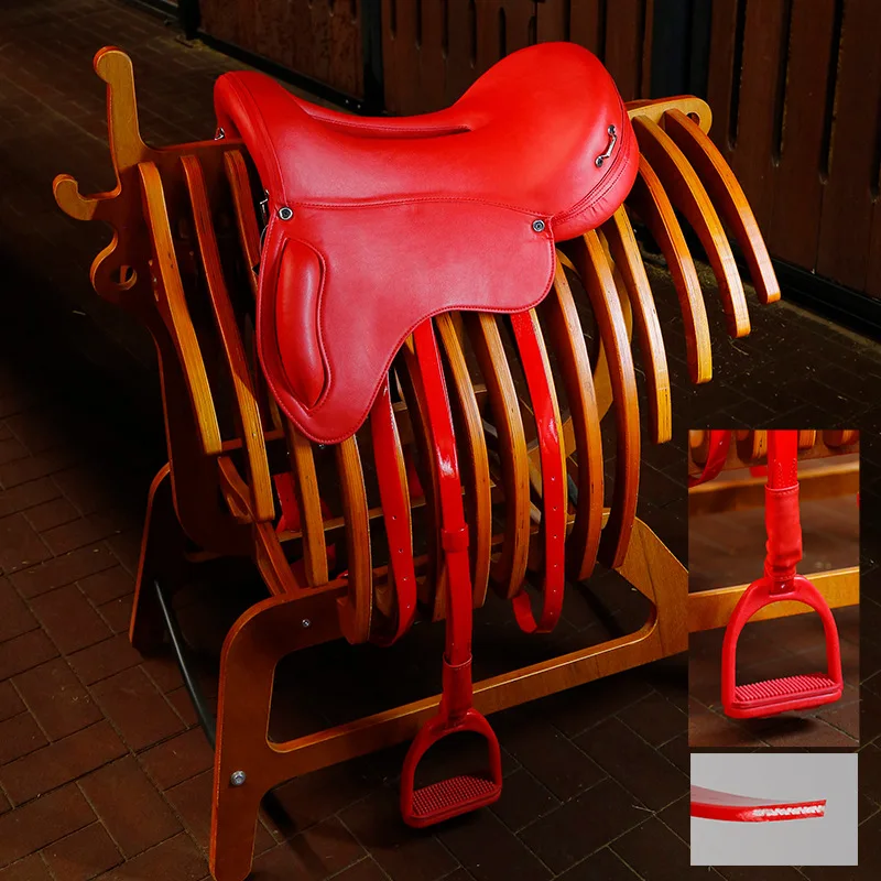 سرج حصان صناعي فائق الألياف لمعدات سباق الخيل البرية