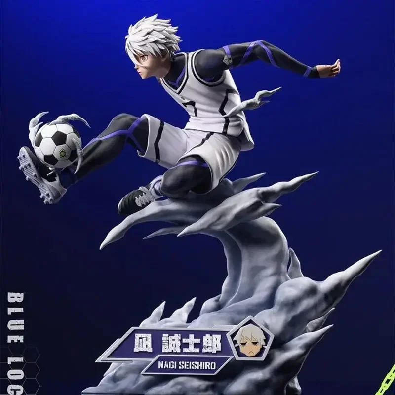 23Cm Blue Lock Anime Figuren Nagi Seishiro Figuur Nagi Seishiro Voetbal Standbeeld Collectie Bureau Model Pop Kind Verjaardagscadeau speelgoed