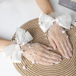 Guantes cortos de novia para mujer, accesorio elegante con lazo de hilo, cuentas de perlas, dedo completo, protección solar, fiesta de boda, conducción de verano, un par