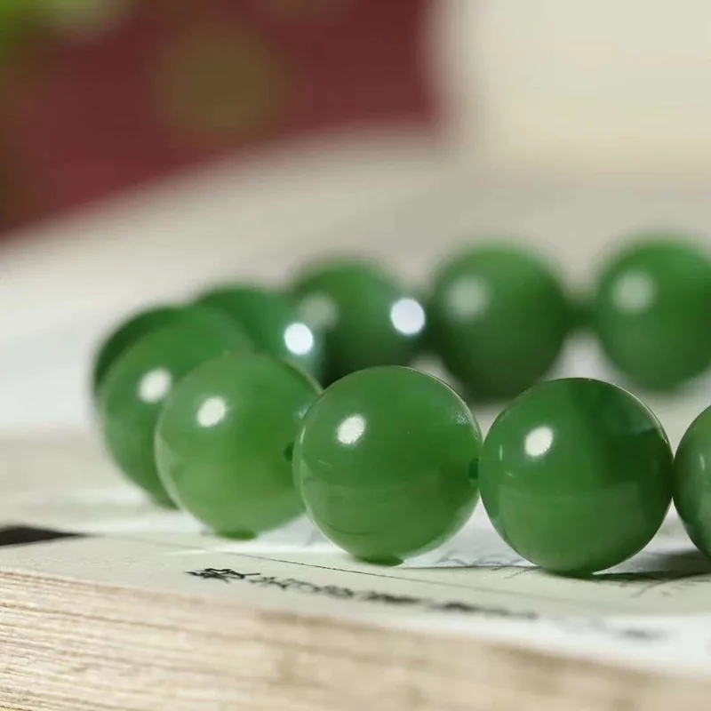 Supply Chain Natural Hetian Russian Jasper Old Material Yang Green Bead Round Jade Smooth Bra
