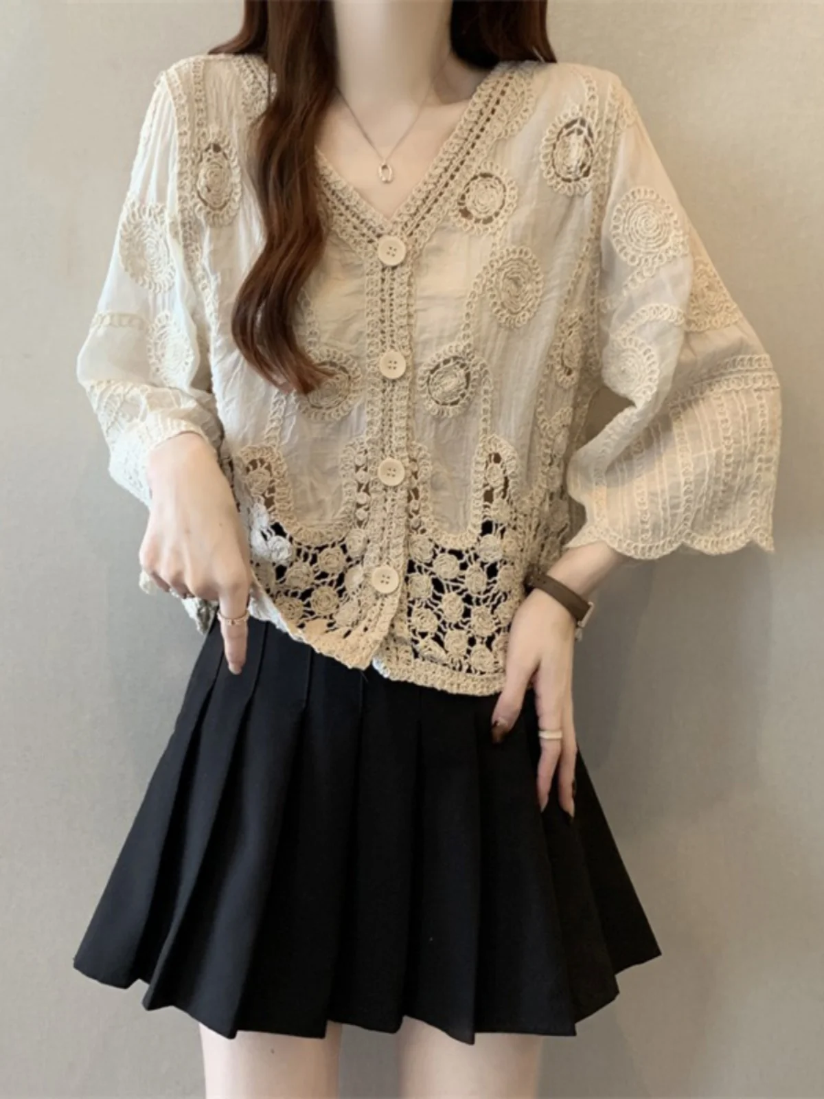 

Women's V-neck Hollow out Embroidered Bohemian Style Shirt Spring 2026 plus Size Loose Fit Long Sleeve Korean Style Top