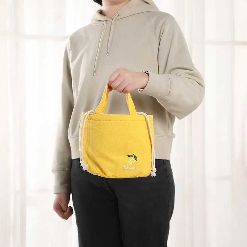 Bolsa de almuerzo térmica con cordón para niños, bolso de mano con bordado de frutas, caja de almuerzo portátil, lindo japonés