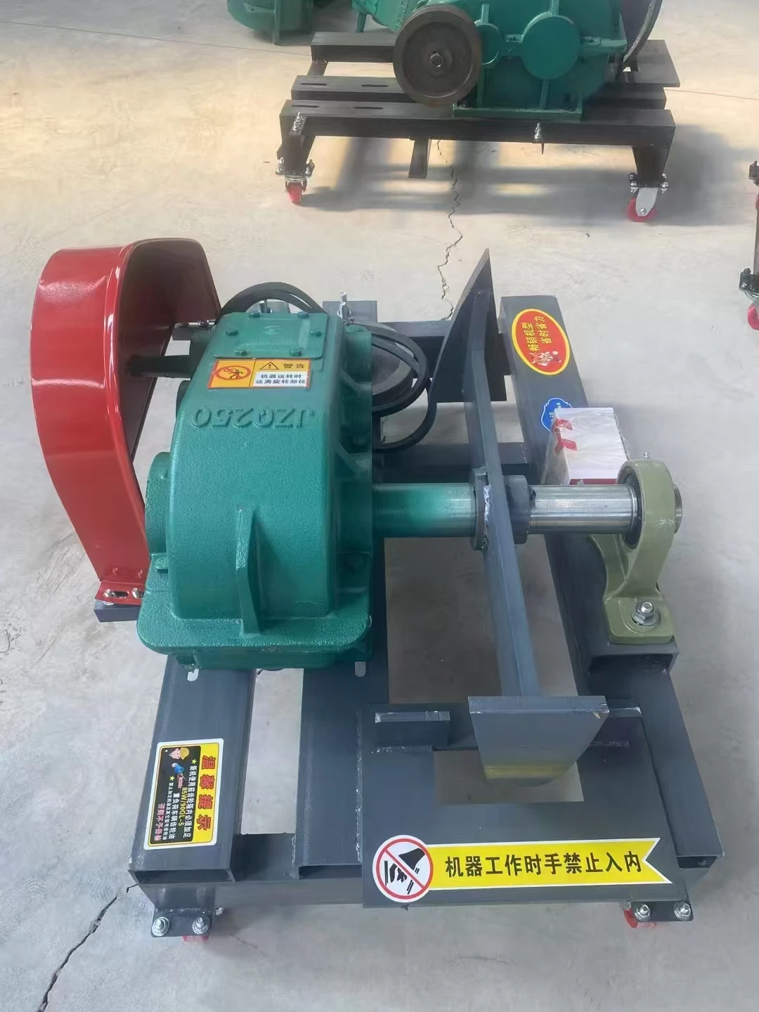 Fire Wood Chipper & Timber Wood Splitting Branch Chopper Reducer Motor Wood Splitting & Branch Chopping Machine