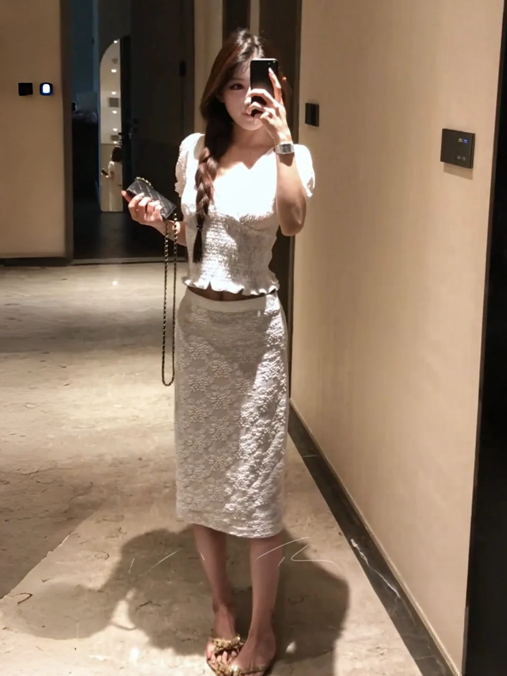 

V-Neck Lace Short Top Women's Summer 2026 New Half Skirt Set Elegant Slimming Two-Piece Set High Waist Pure Color Spring Summer