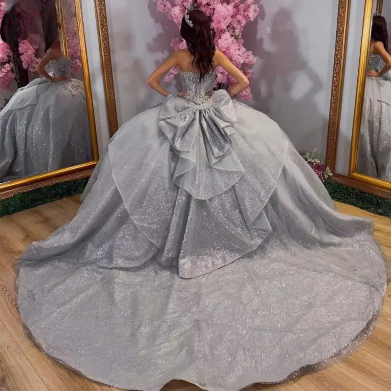 Maßgeschneiderte graue Ballkleid-Quinceanera-Kleider, Vestidos de 15 Jahre, Applikation, Perlen, formelle Prinzessin-Geburtstagsparty-Kleider