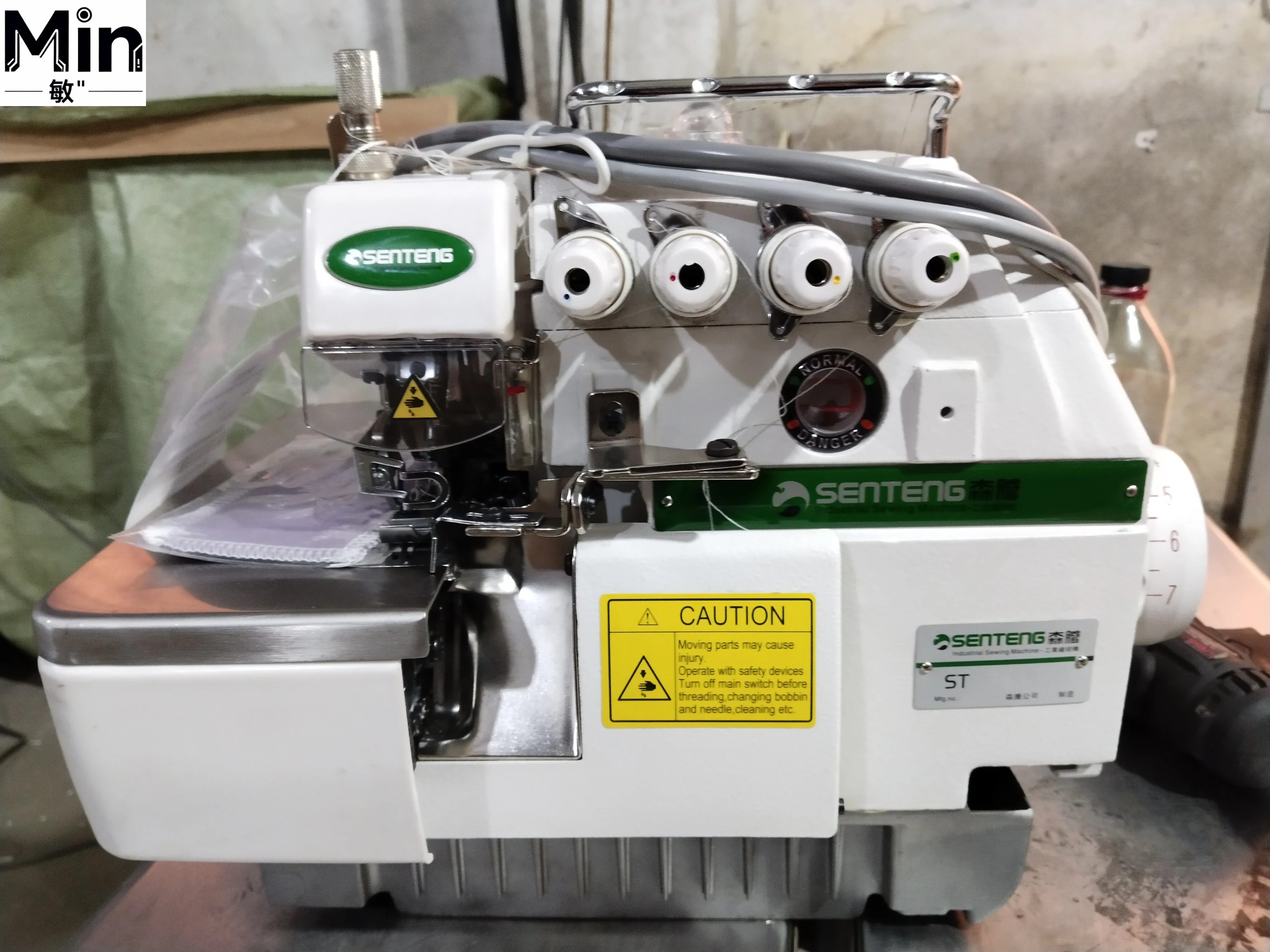 Hot Selling Direct Drive High Speed Industrial Overlock Sewing Machine for Garment Textile Fabric Sewing Laboratory Sample Test